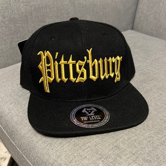 Top Level embroidered Pittsburg hat NWT - Picture 1 of 7